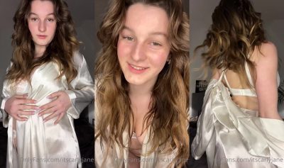 Carly Jane Gets Naked And Plays With Her Pussy